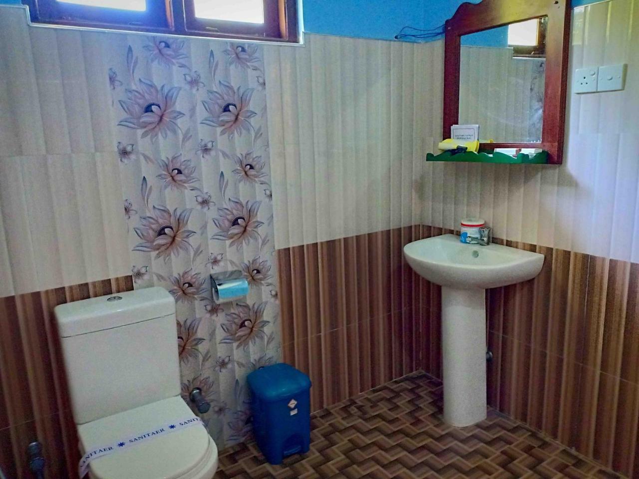 Hungry Lion Resort Сигирия Екстериор снимка